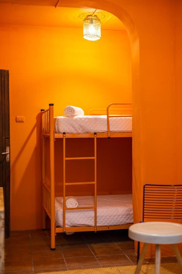 Why Not Hotel Antigua Exterior photo