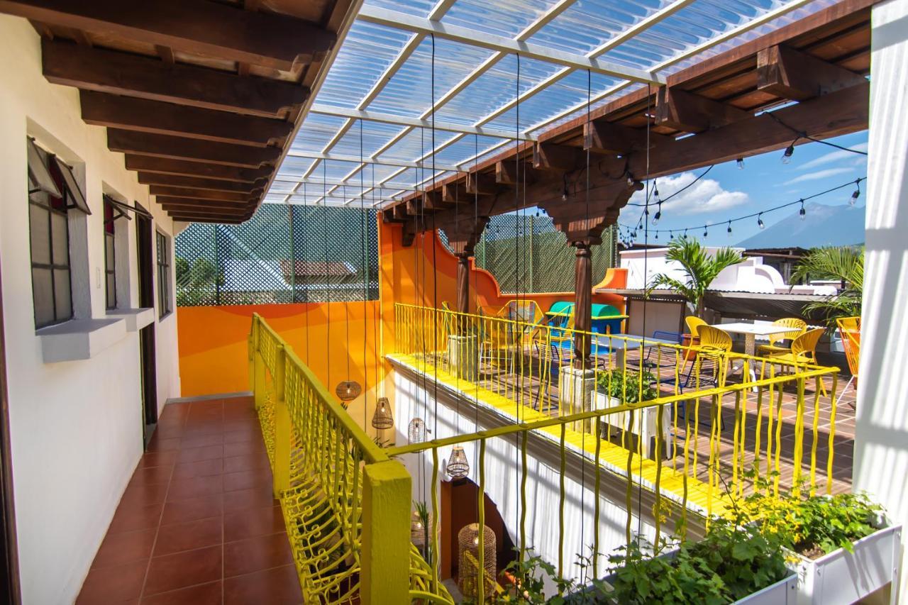 Why Not Hotel Antigua Exterior photo